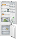 Siemens iQ500 KI87SAF30 Congelatore, 211 L, classe energetica A, da incasso, vano congelatore, freezer verticale, illuminazione a LED, frigorifero: